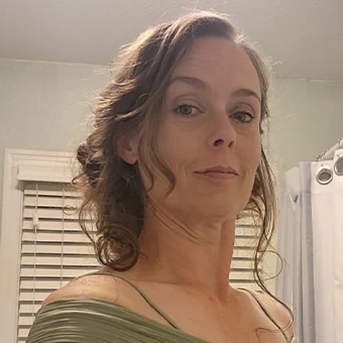 Elizabeth, Turlock Registered Veterinary Technician
